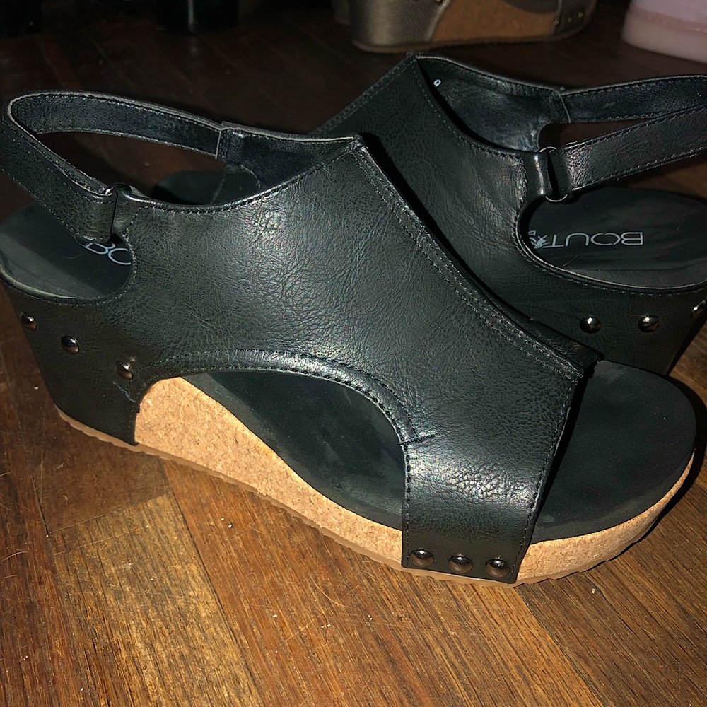 Corkys women’s black Carley wedges